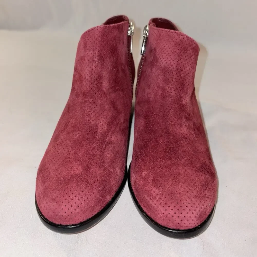 Vince Camuto Red Maroon Suede Buckle Ankle Bootie Boots Women’s Size 7 NWOT
